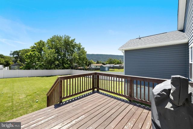 300 STONEWALL ST, Strasburg, VA 22657