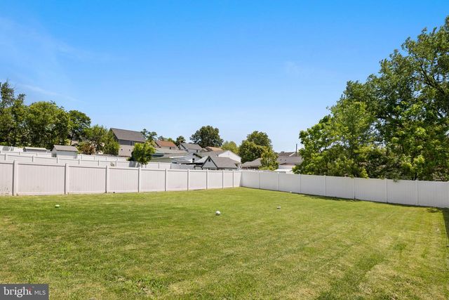 300 STONEWALL ST, Strasburg, VA 22657