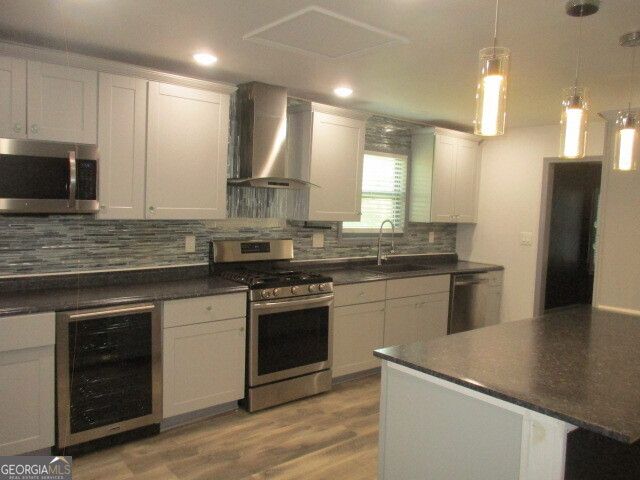 7041 Babbling Brook Drive, Jonesboro, GA 30236