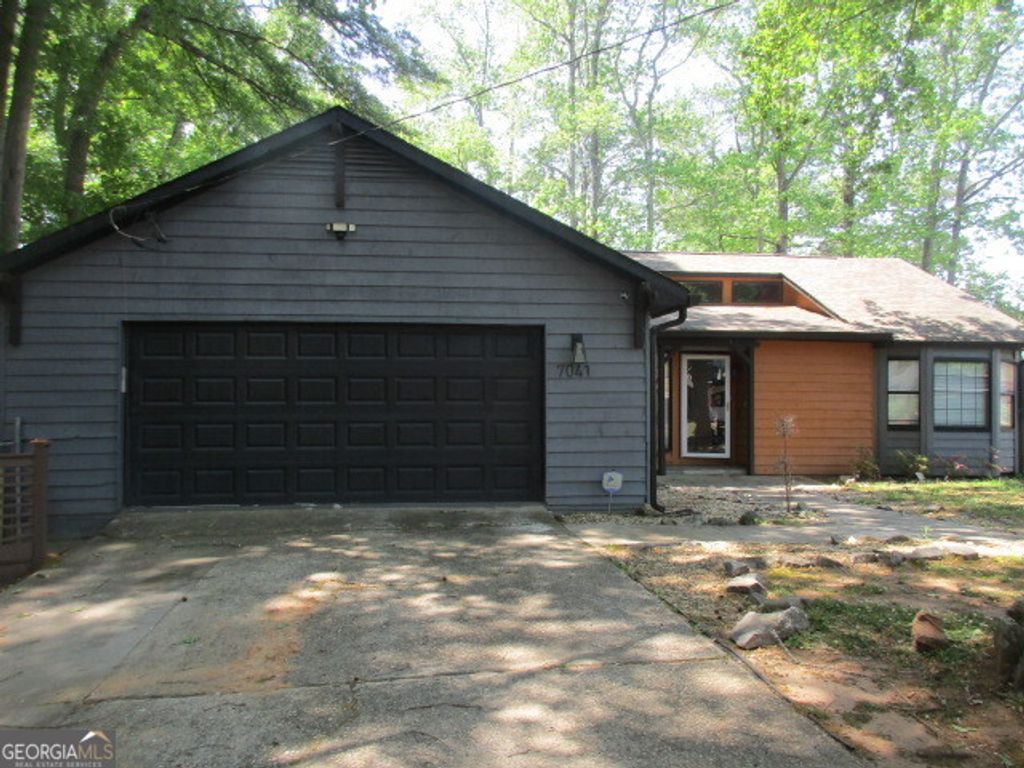 7041 Babbling Brook Drive, Jonesboro, GA 30236