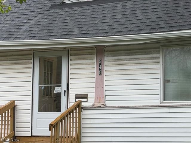 549 Bacon Avenue, Akron, OH 44320
