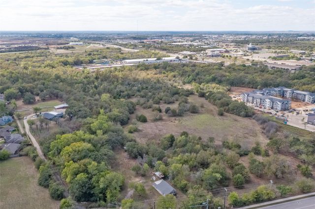 5094 E Mckinney Street, Denton, TX 76208