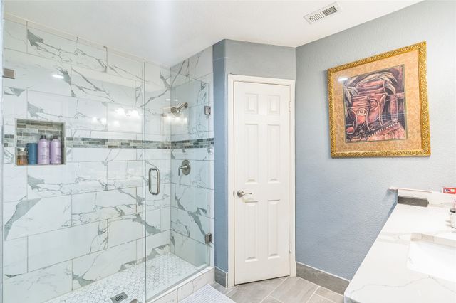 5094 E Mckinney Street, Denton, TX 76208