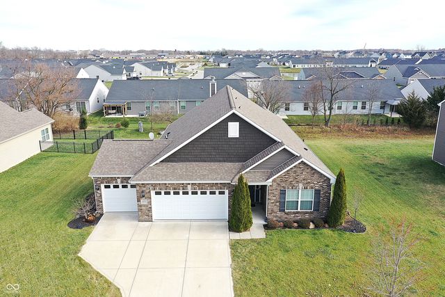 121 Halldale Drive, Whiteland, IN 46184