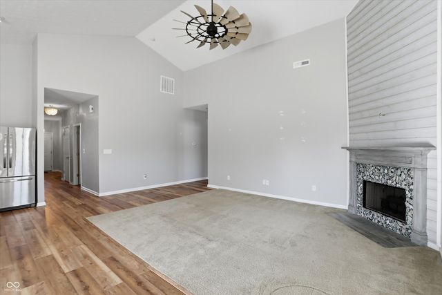 121 Halldale Drive, Whiteland, IN 46184