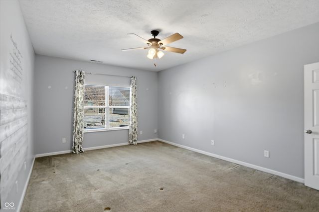 121 Halldale Drive, Whiteland, IN 46184