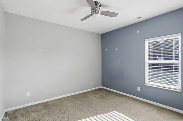 121 Halldale Drive, Whiteland, IN 46184