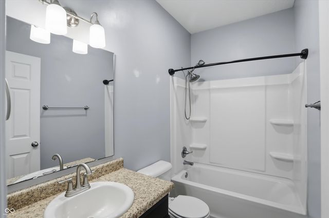 121 Halldale Drive, Whiteland, IN 46184