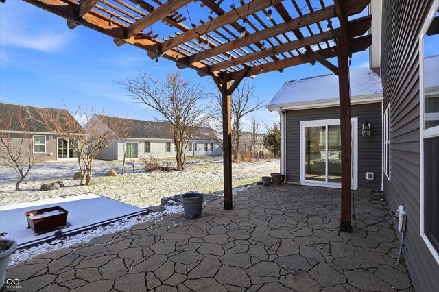 121 Halldale Drive, Whiteland, IN 46184