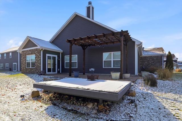 121 Halldale Drive, Whiteland, IN 46184