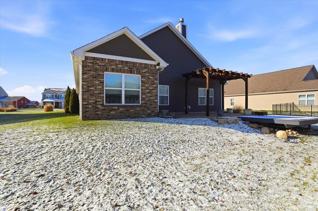 121 Halldale Drive, Whiteland, IN 46184