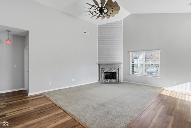 121 Halldale Drive, Whiteland, IN 46184