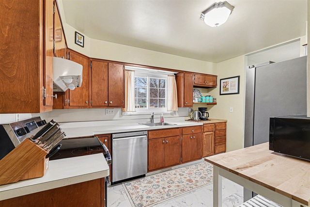 529 Hill Road Court, Marshall, MI 49068