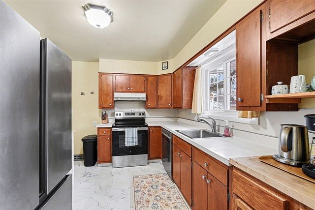 529 Hill Road Court, Marshall, MI 49068