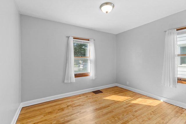 1119 Van Buren Avenue, Saint Paul, MN 55104