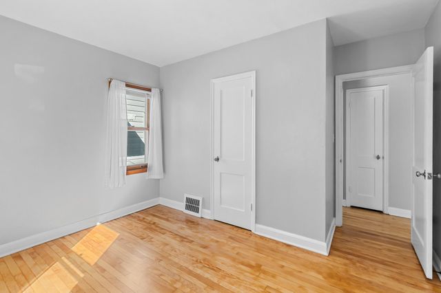 1119 Van Buren Avenue, Saint Paul, MN 55104