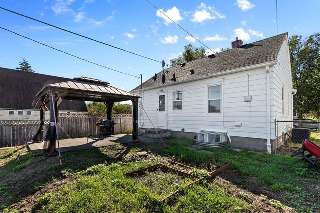 1119 Van Buren Avenue, Saint Paul, MN 55104