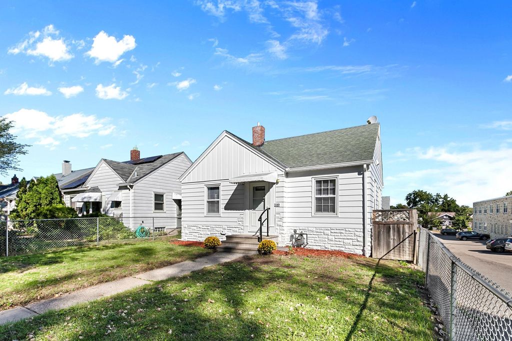1119 Van Buren Avenue, Saint Paul, MN 55104 — exterior