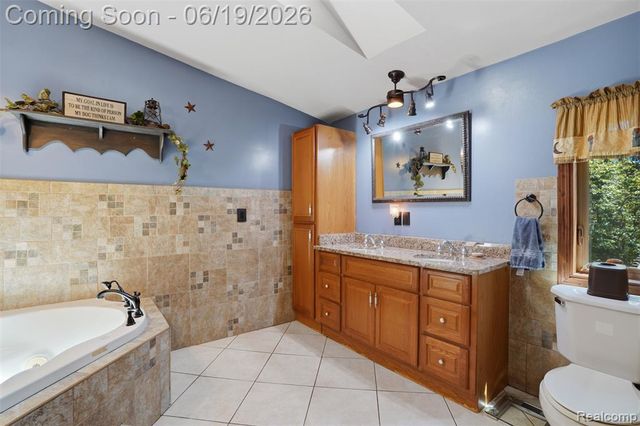 3167 Roods Lake Road, Lapeer, MI 48446