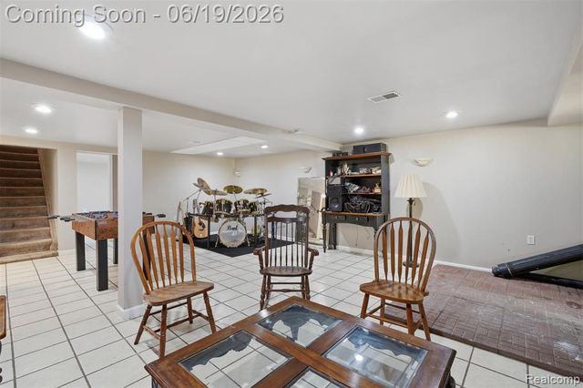 3167 Roods Lake Road, Lapeer, MI 48446