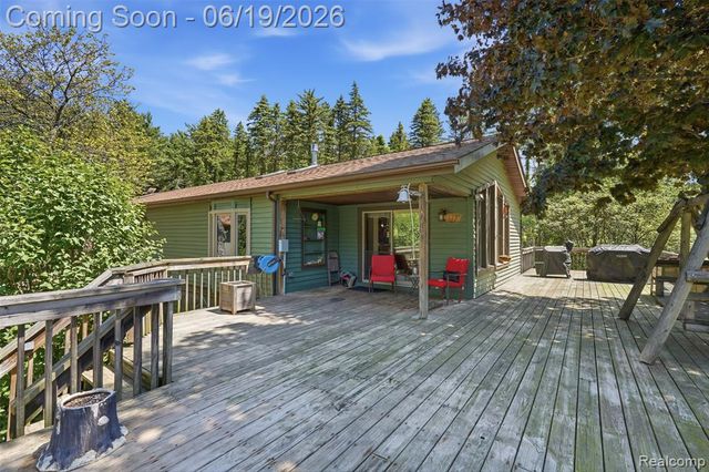 3167 Roods Lake Road, Lapeer, MI 48446