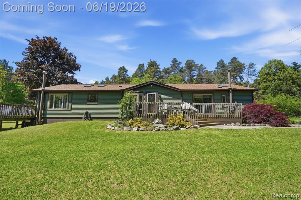 3167 Roods Lake Road, Lapeer, MI 48446