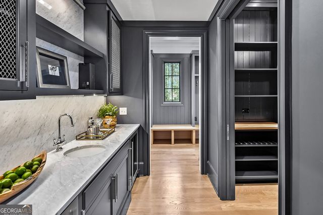 258 Pineland Road NW, Atlanta, GA 30342