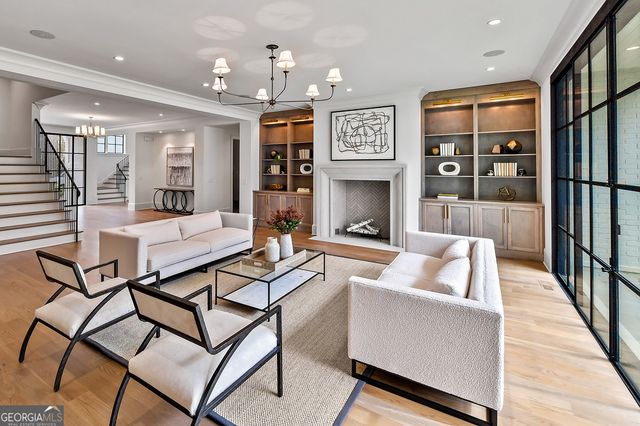 258 Pineland Road NW, Atlanta, GA 30342