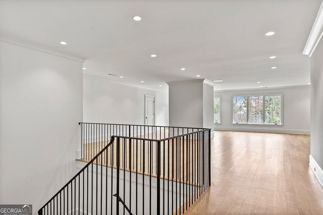 258 Pineland Road NW, Atlanta, GA 30342