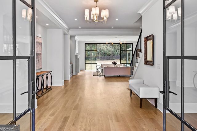 258 Pineland Road NW, Atlanta, GA 30342