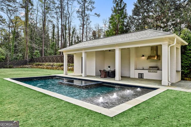 258 Pineland Road NW, Atlanta, GA 30342