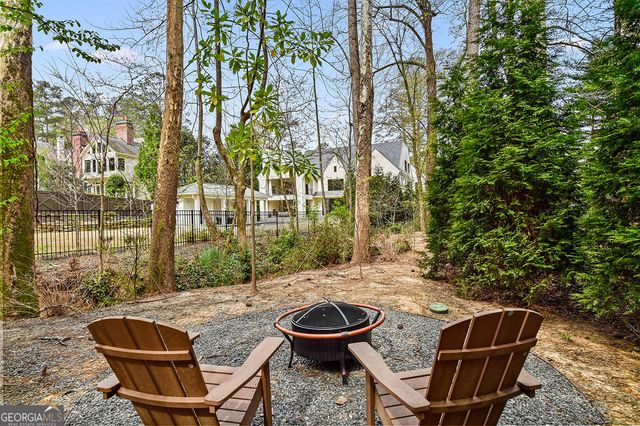 258 Pineland Road NW, Atlanta, GA 30342