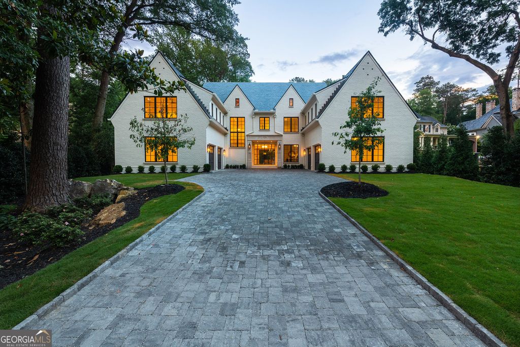 258 Pineland Road NW, Atlanta, GA 30342