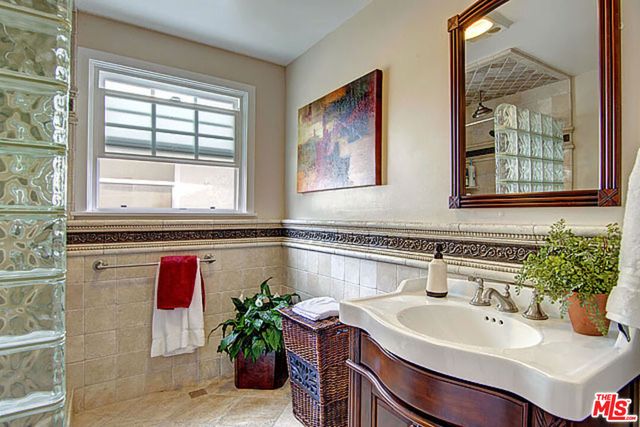 6322 W 78TH Place, Westchester, CA 90045