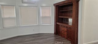 836 W 40th, Los Angeles, CA 90037