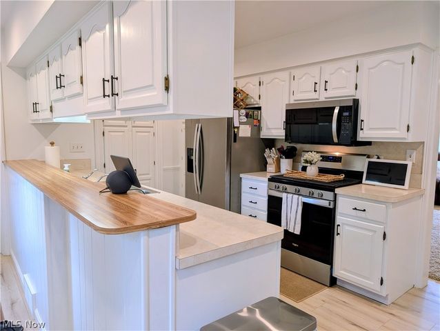 126 Garwood Drive, Canfield, OH 44406