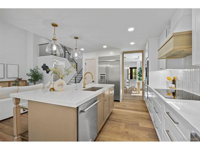 7663 S Grape St, Centennial, CO 80122