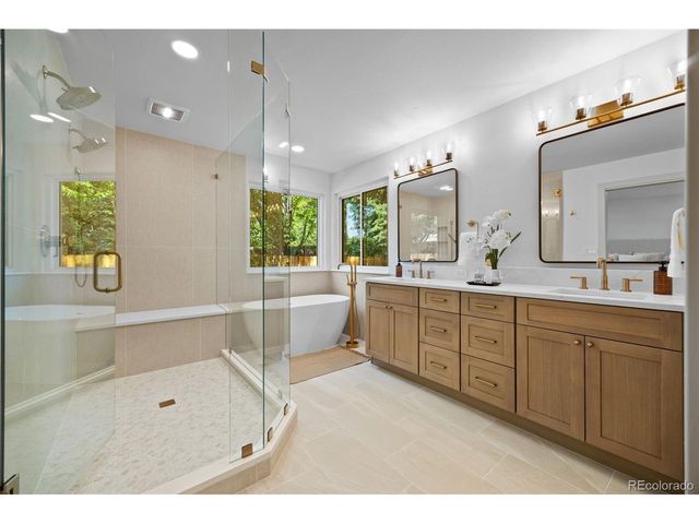 7663 S Grape St, Centennial, CO 80122