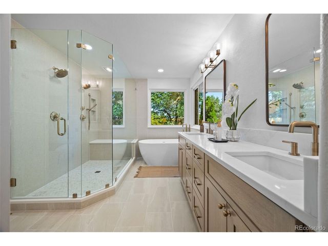 7663 S Grape St, Centennial, CO 80122