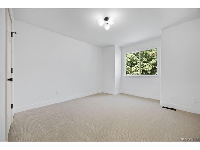 7663 S Grape St, Centennial, CO 80122