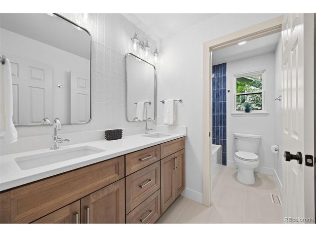 7663 S Grape St, Centennial, CO 80122