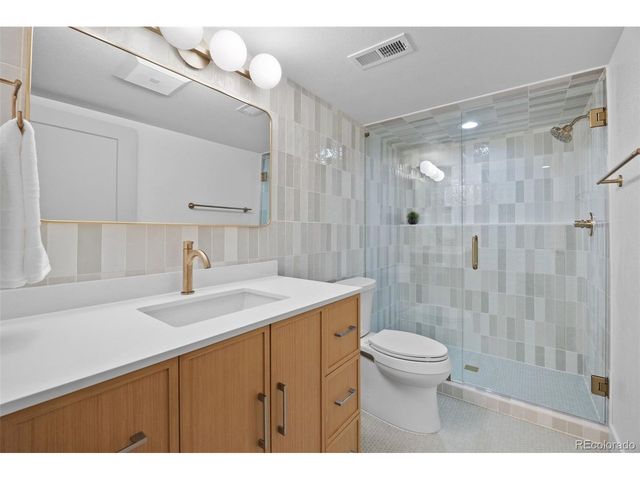 7663 S Grape St, Centennial, CO 80122