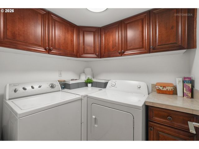 6605 W BURNSIDE St 128, Portland, OR 97210