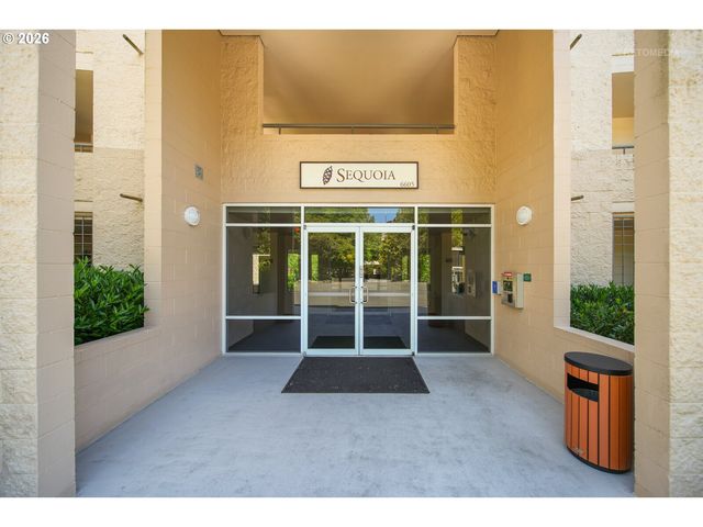 6605 W BURNSIDE St 128, Portland, OR 97210