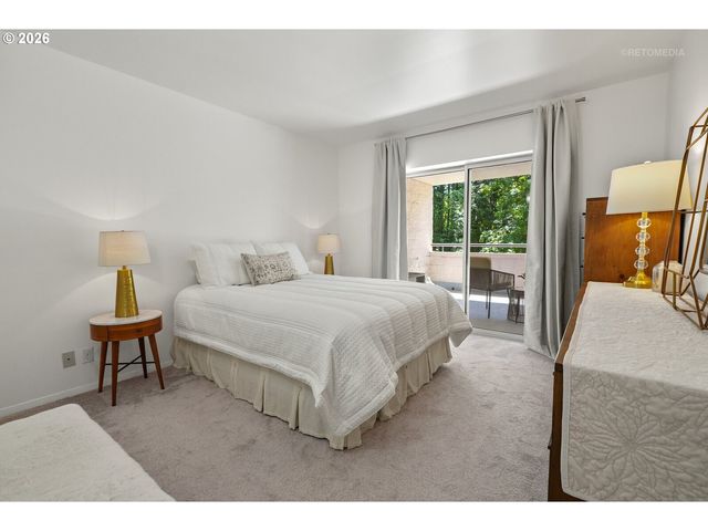 6605 W BURNSIDE St 128, Portland, OR 97210