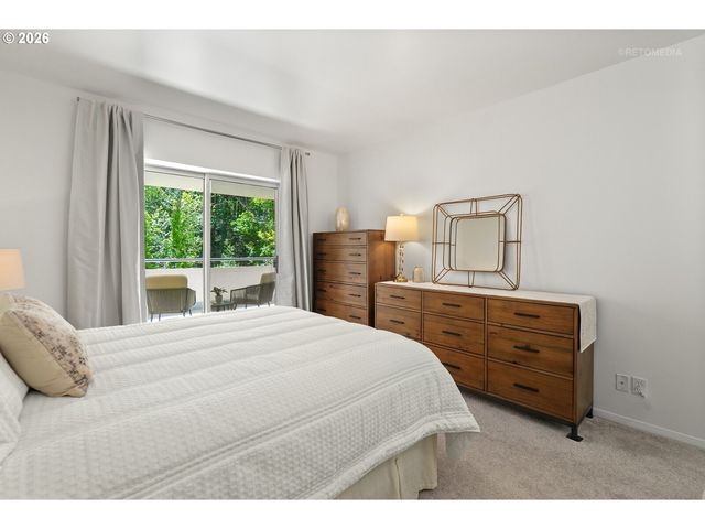 6605 W BURNSIDE St 128, Portland, OR 97210