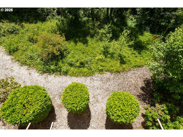 6605 W BURNSIDE St 128, Portland, OR 97210