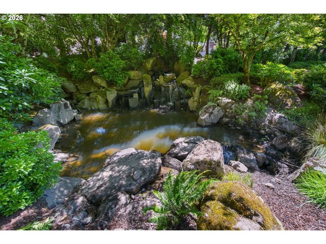 6605 W BURNSIDE St 128, Portland, OR 97210