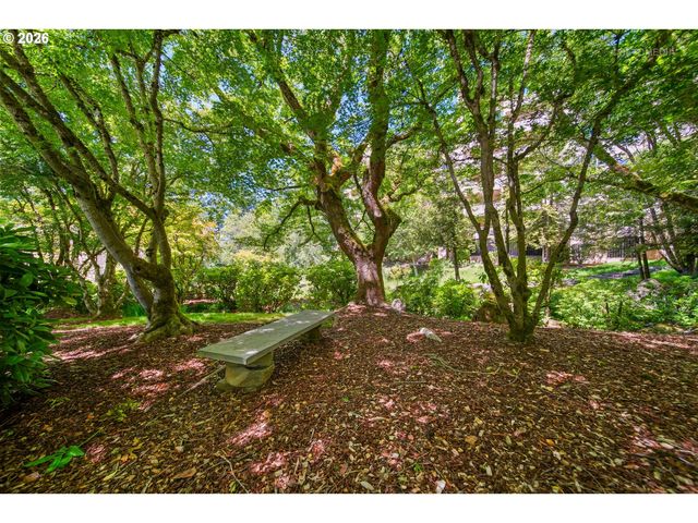 6605 W BURNSIDE St 128, Portland, OR 97210
