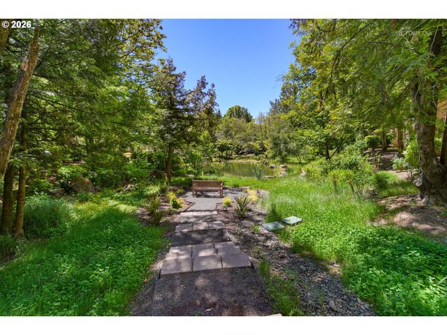 6605 W BURNSIDE St 128, Portland, OR 97210